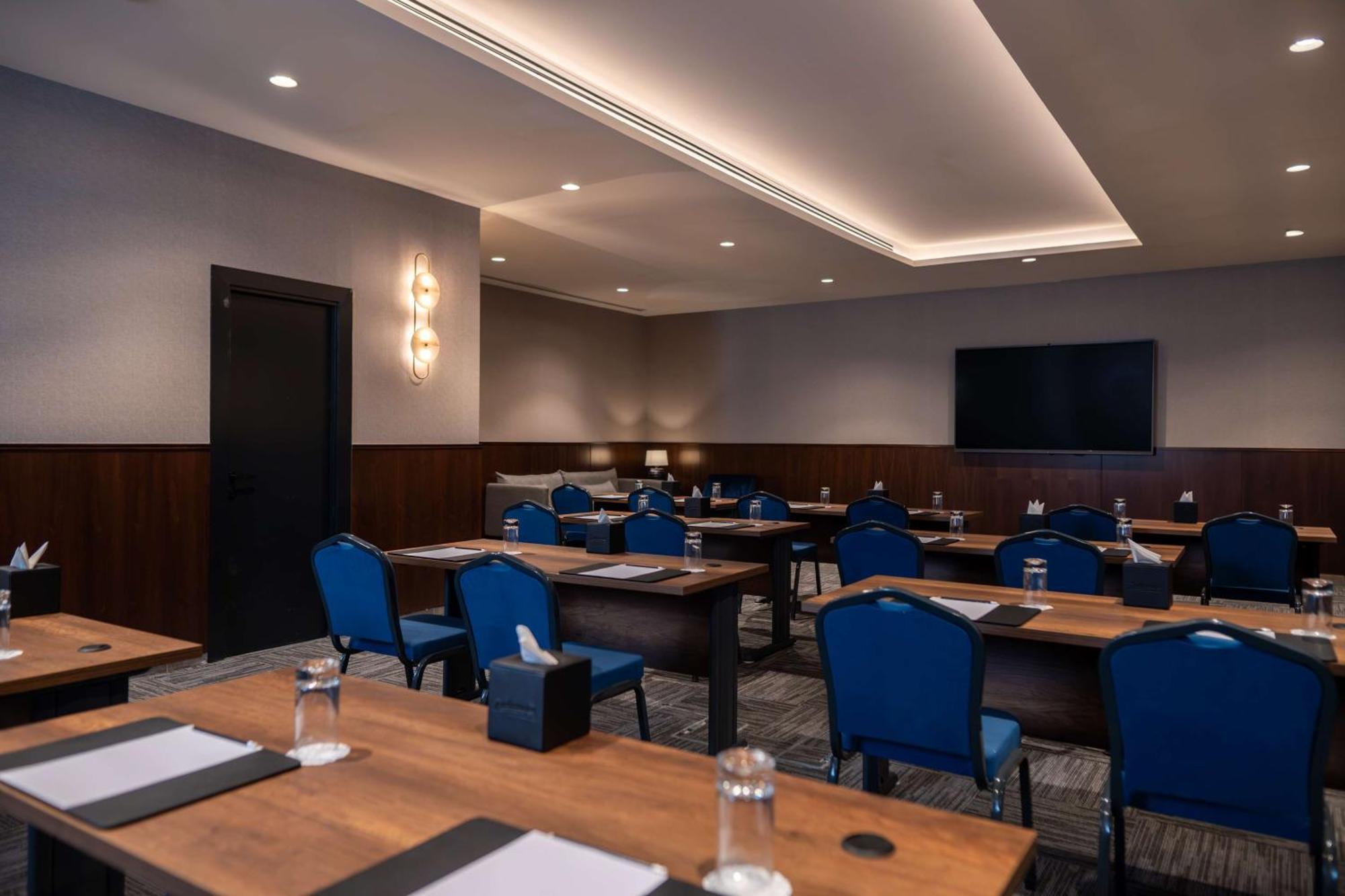 Radisson Blu Hotel, Amman Galleria Mall Exterior foto Meeting room