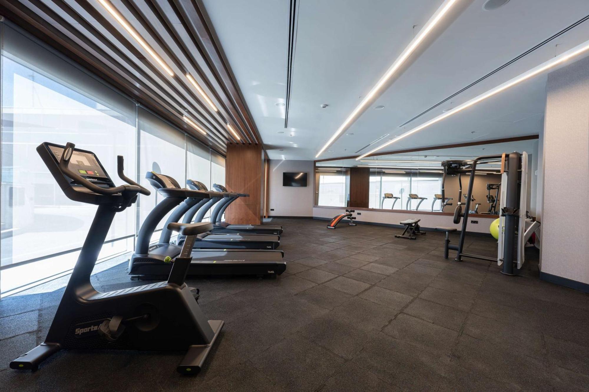 Radisson Blu Hotel, Amman Galleria Mall Exterior foto The gym at the hotel